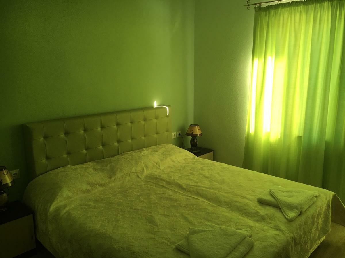 Комплекс Тянкови Къщи Varshets  Buitenkant foto